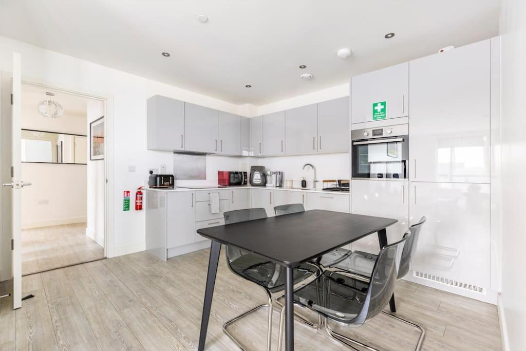 Appartamento Stylish & Comfortable Top-floor Flat In Harrow *
